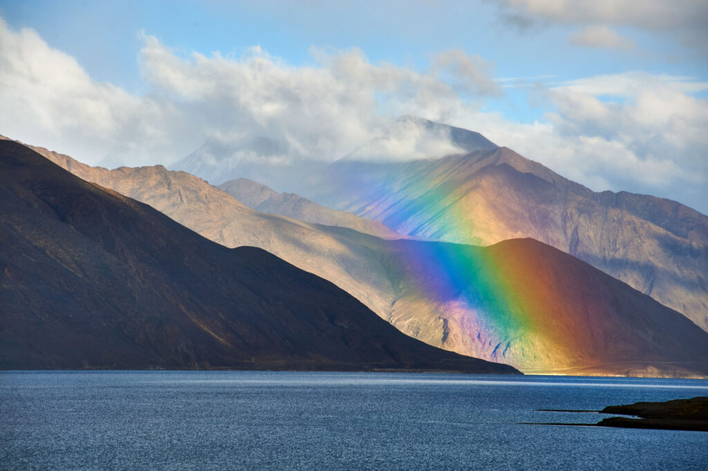 01 himalaya rainbow at pangong lake